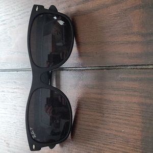 Ray-Ban RB2132 New Wayfarer Sunglasses